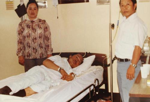 [PHOTO: 18MR Lead Campaigner PaKou’s dad, lying in hospital. He passed away in 1980 after a ba