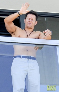 celebpits:  Mark Wahlberg