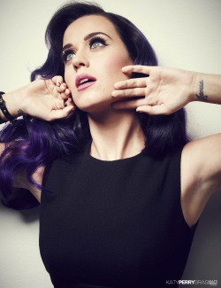 celebsarmpits:  Katy Perry - Hollywood Reporter