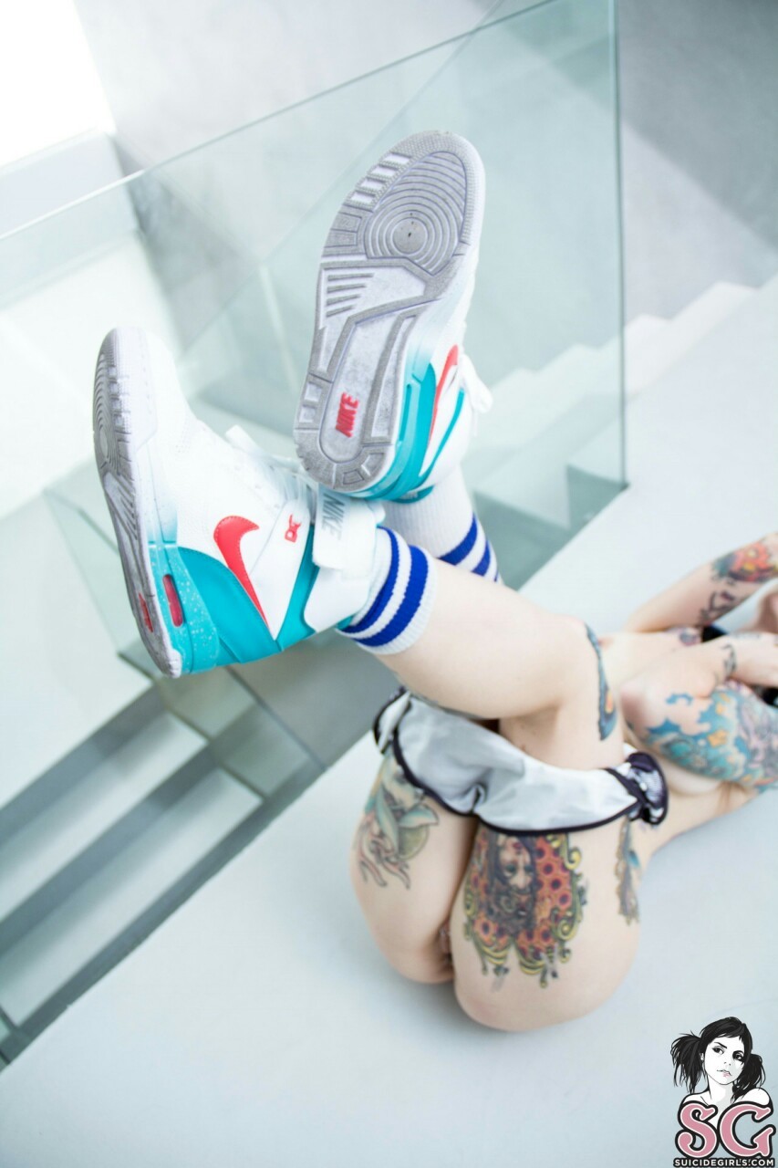 vampirox-23:  Riae suicide 