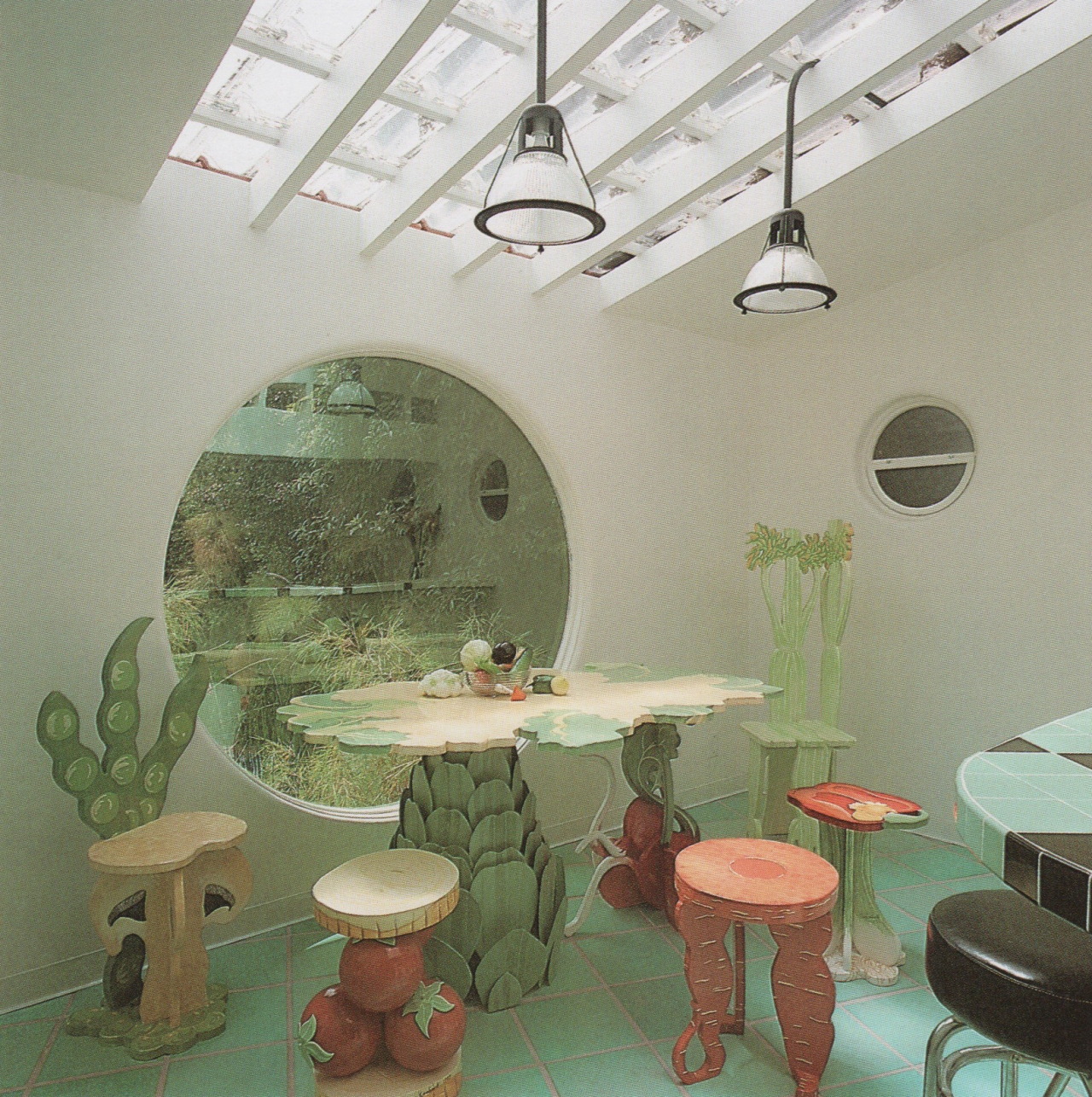 palmandlaser:  From “Light: The Complete Handbook of Lighting Design” (1986)