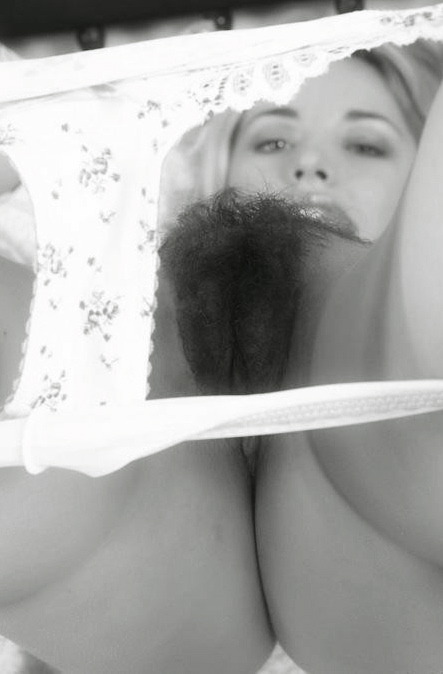nowsthepast:  hairy-sexy-and-sophisticated:  http://hairy-sexy-and-sophisticated.tumblr.com   Wow!! Natural!!