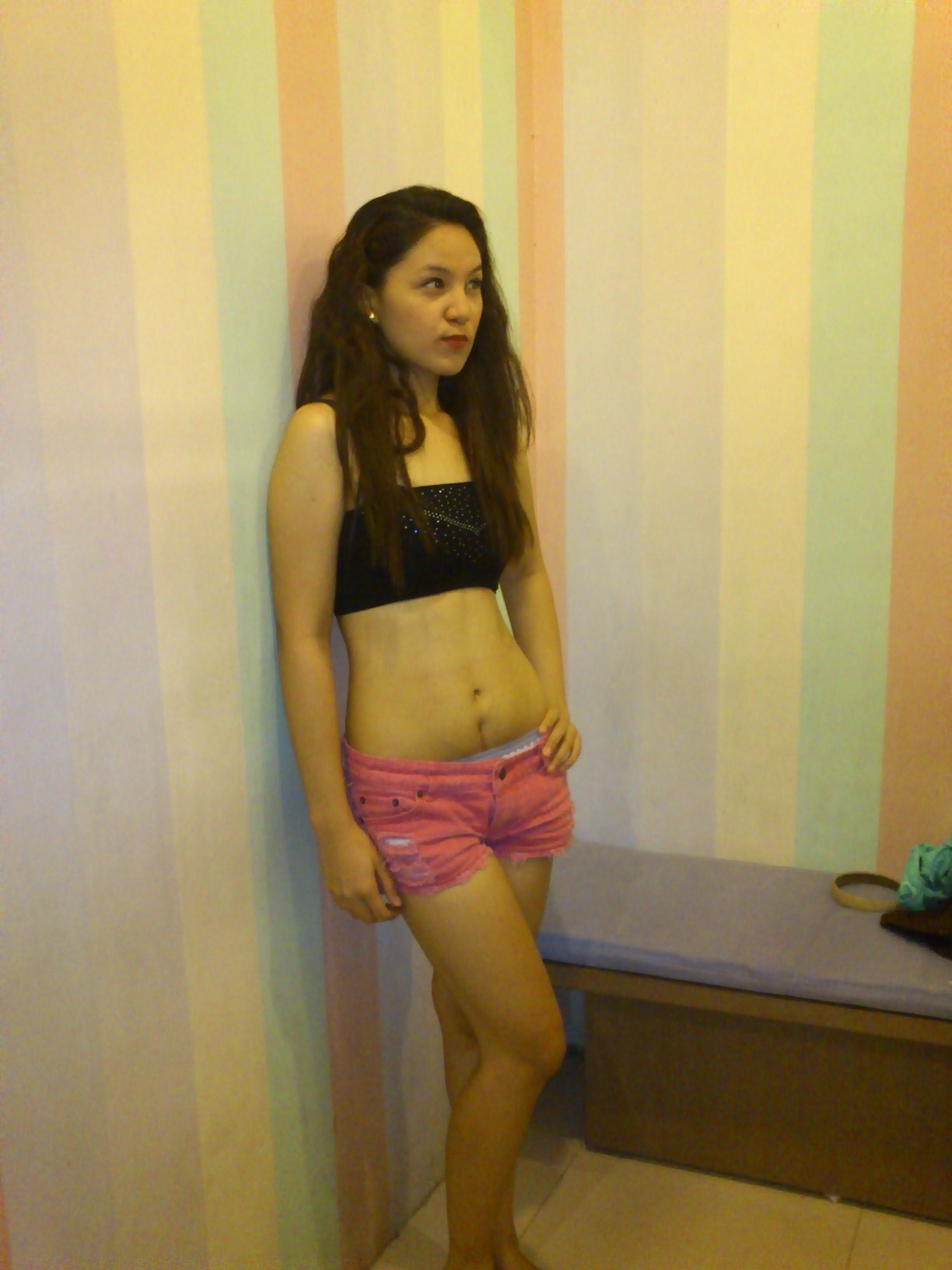 konkek:  Series - 01  Submit your own pics on Kik or Snapchat to fyeahcellpics