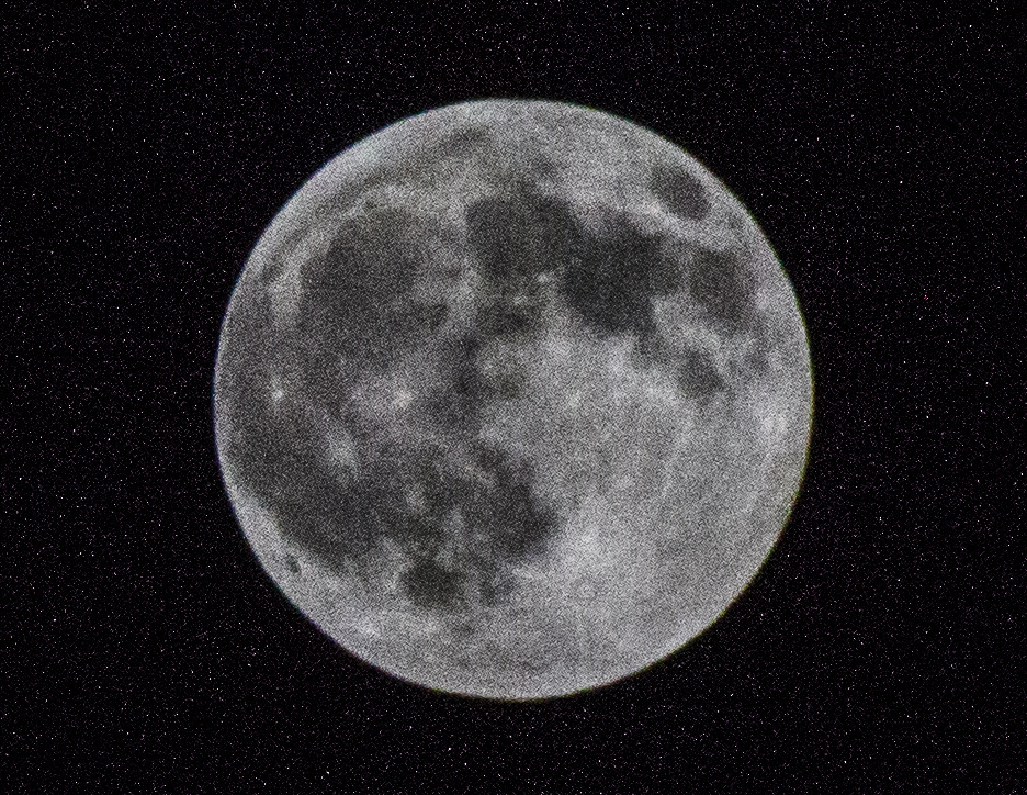 k-atharses:  For all the lunars out there, we have a Penumbral Eclipse tonight! If