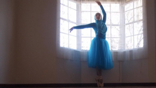 mashable: 14-year-old Muslim girl dreams to be the first hijabi ballet dancer A young Muslim balleri