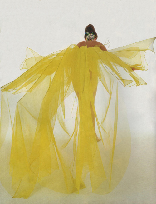 ALFA CASTALDI | D.P. DI ANNA PIAGGI | THIERRY MUGLER | VOGUE ITALIA N. 491 | JULY 1991 | STRIP-PROJE