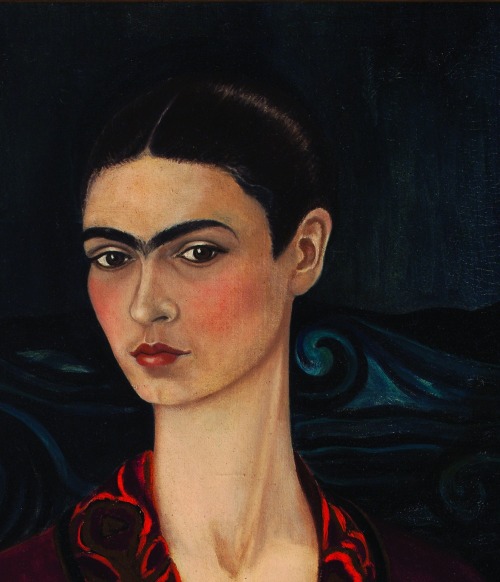 kradhe:Frida Kahlo Self-portrait in a Velvet Dress, 1926 (detail)