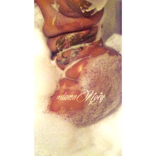 nikareeashlee:  theboudoirbunny2k7:  the-black-temple:  Yes!! theboudoirbunny2k7  Back like I never left.  😏😏😏😏😏