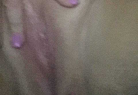 gcupcake8:  A little dirty talk & play in bed, I love how turned on your treats make me…💋🍥
