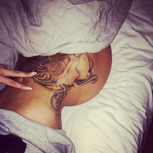 stephsdope:  Tanned ✌️