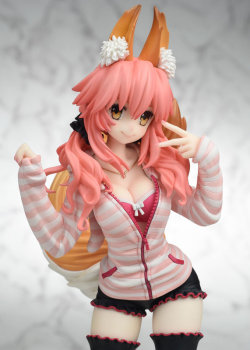 figurenews:  【Fate/EXTRA CCC】フレア「キャスター 私服ver. フィギュア」予約開始！私服の赤セイバーも制作進行中 : figure news 