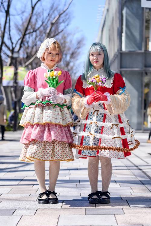 tokyo-fashion: Tokyo Fashion Week March 2021 Street Style Day 1 Tokyo Fashion Week started! Our stre