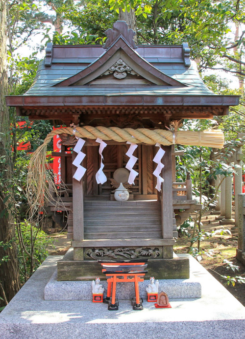 agirlinjapan:todayintokyo:Higashi Fushimi Inari Jinja (東伏見稲荷神社)This is so interesting! Do you know a