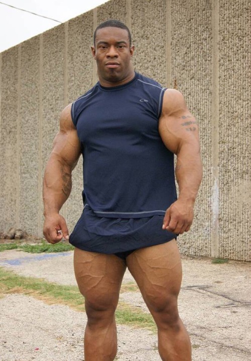 muscleworshipper08:Enormous in every way!!! Take me&hellip;.