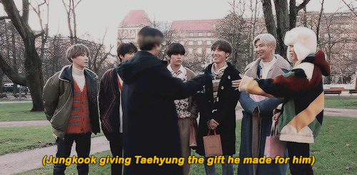 Look At The Way Jungkook Was So Excited For Taehyung To Read His Letter (cr)
