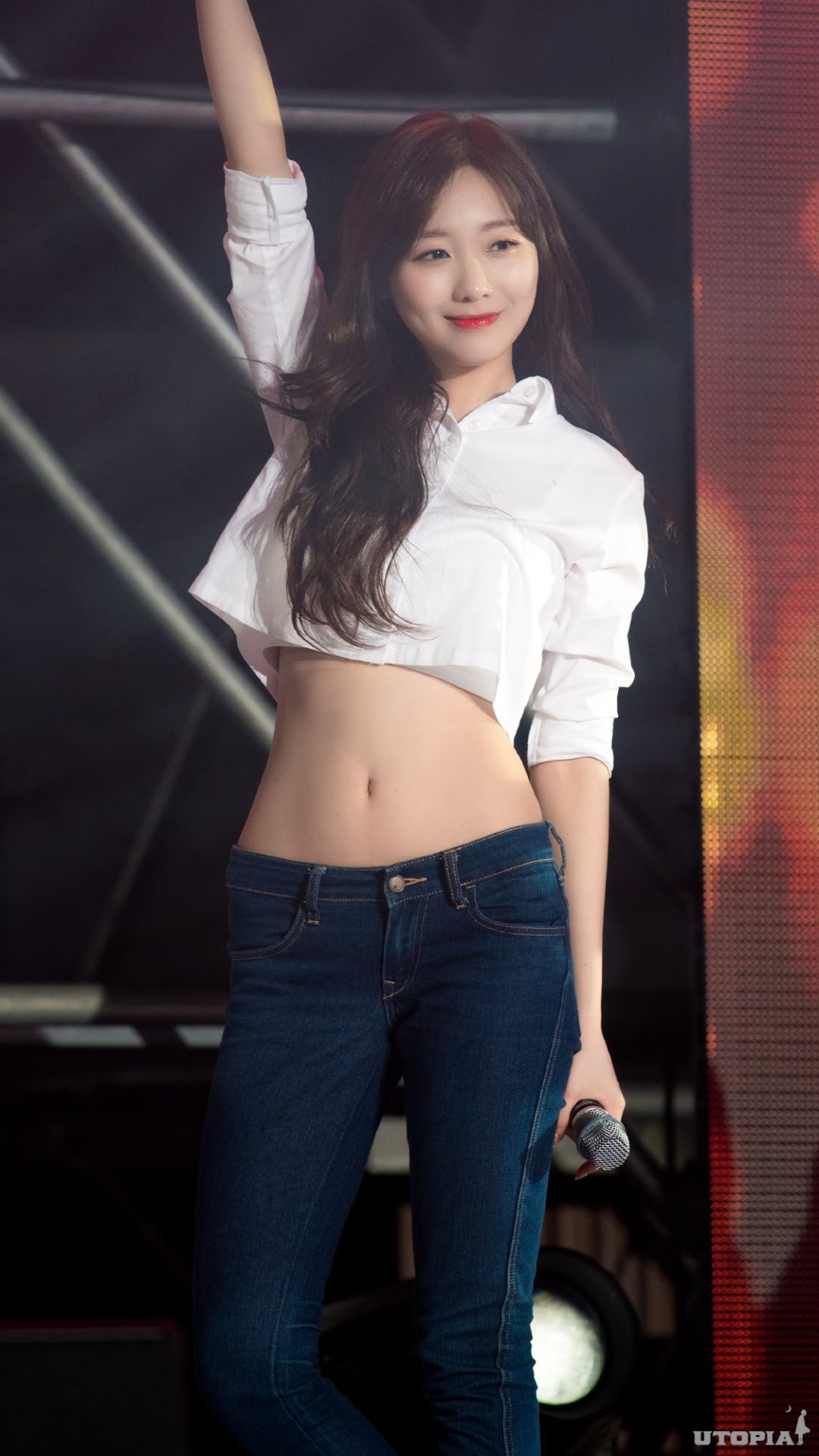 perving on female kpop