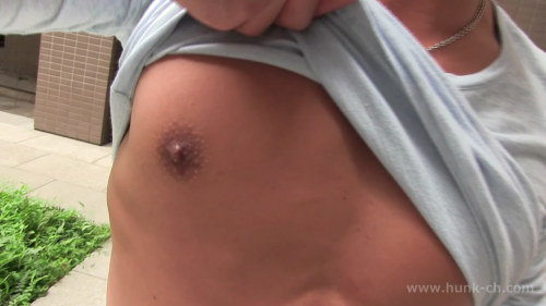 asianhunk-pecs-nips-asses:Wow, Kuroi chikubi!