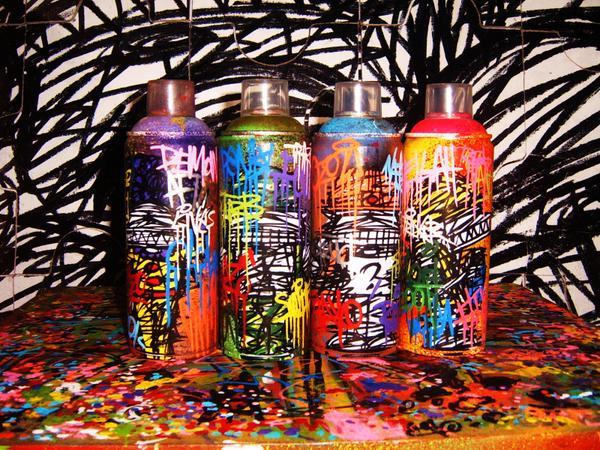 grafflicks:  GRAFFITI SPRAY CANS 