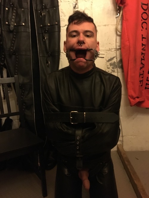 jamesbondagesx:  Repeat repeat offender put in prison uniform, restrained and punished with mock hanging; strapped in straitjacket, mouth clamped open and used as an ashtray All breath play is conducted safely. Do not try alone. 