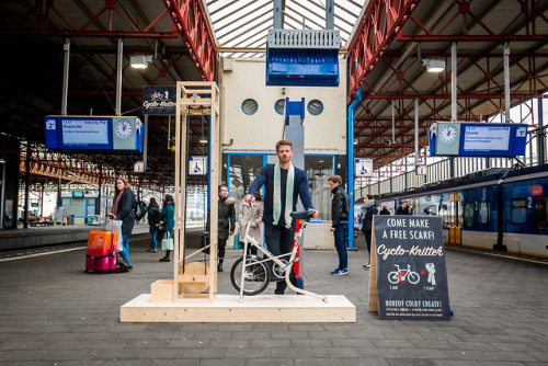 itscolossal:Cyclo Knitter: A Bicycle-Based Machine That Knits a Scarf in Five Minutes