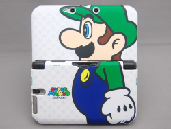 tinycartridge:  3DS XL Luigi cover ⊟ Put