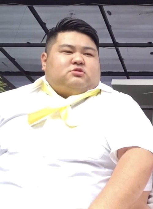 arthurmexdf:  No soy tanto de asiáticos pero este me gusto mucho tiene una cara tierna!!