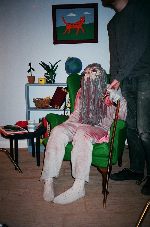 jijiluvzoo:  Behind the scenes of Don’t Hug Me I’m Scared 2 