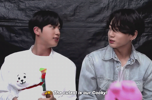 The Battle Over The Cutest Throne ('-) (trans)