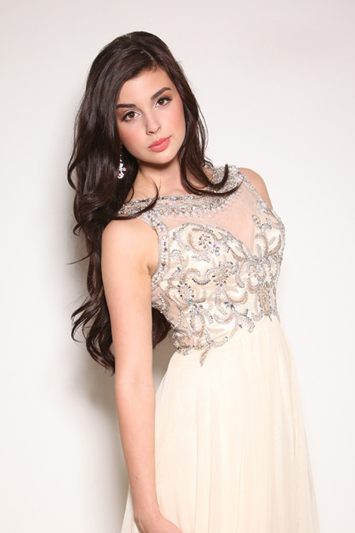 Cute long prom dresses for teens