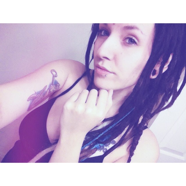 000ladyalien000:  Well of love I’ve had my share I’ve got plenty of people really