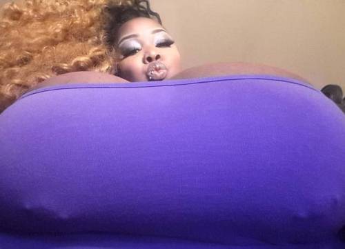 bbwzariahjune: #tittytuesdays