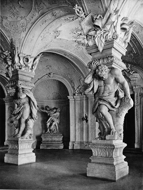 Belvedere, Vienna, 1920s
photo by Kurt Hielscher