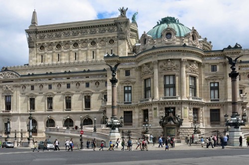 castlesandmedievals: Palais Garnier 