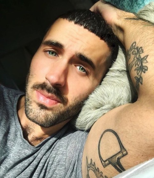 beardburnme:  Slickbackbuttahtoast instagram