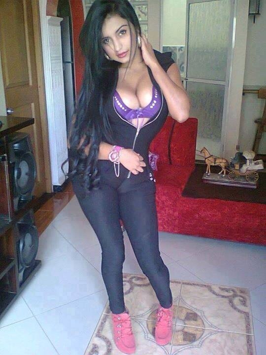 perfectlatinas:  Perfectlatinas    (via TumbleOn)