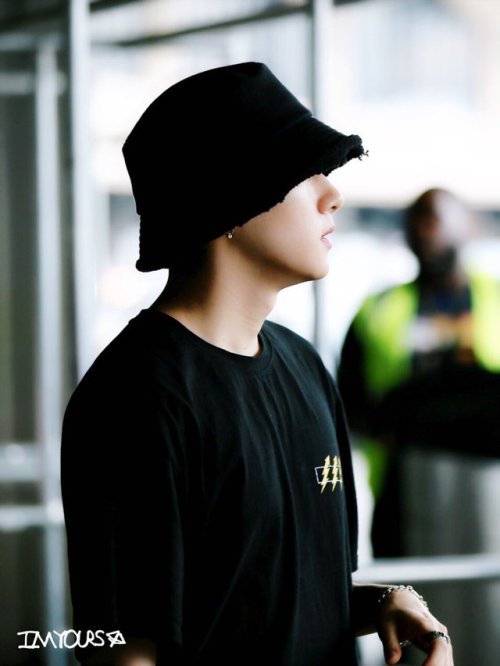 daily-monsta-x - Wednesday - I.M at Newark airportPhoto credit - ...