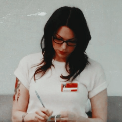 womansicons:  like/reblog or © @travisfmmel   