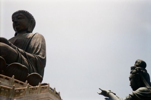 Tian Tan Buddha
