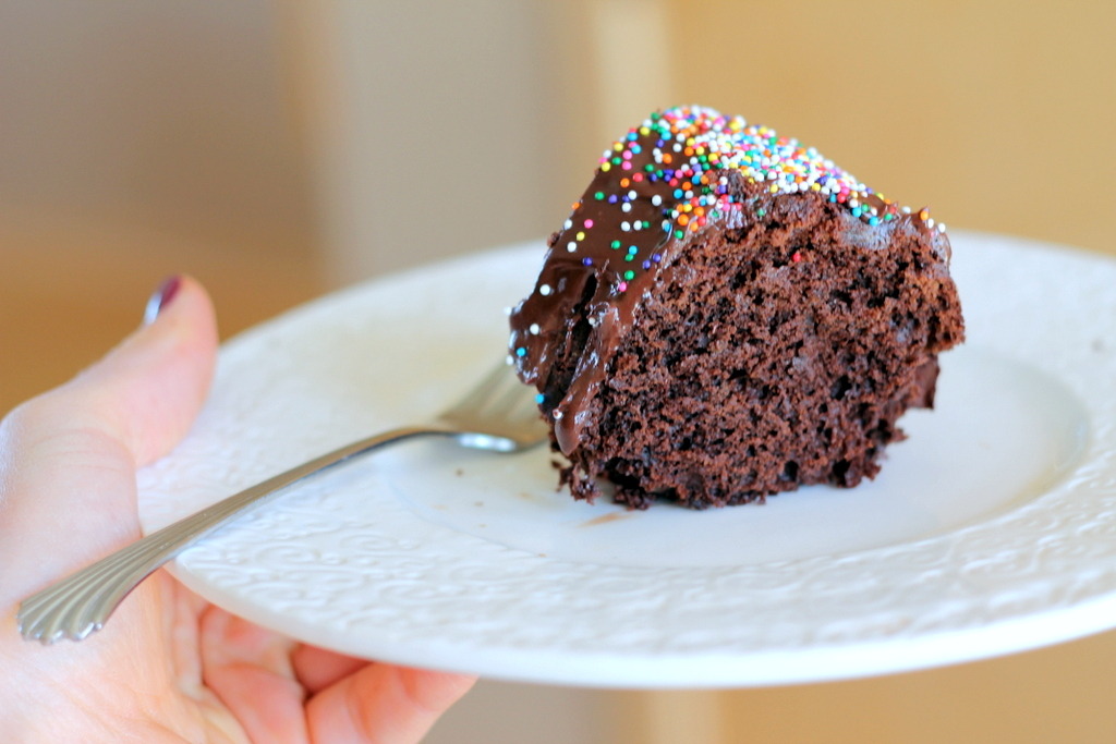 veganinspo:  Vegan Avocado Chocolate Cake