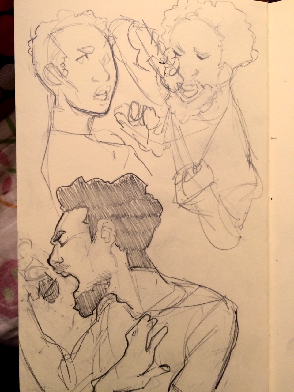 kikissh:  some messy nervous airplane sketches ✏️
