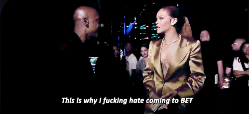 fiercegifs:  A senior BET TV exec doesn’t allow for Rih to make it rain and throw