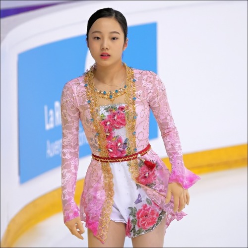 figureskatingcostumes: Marin Honda’s sumptuous free program costume – and pink blades! &