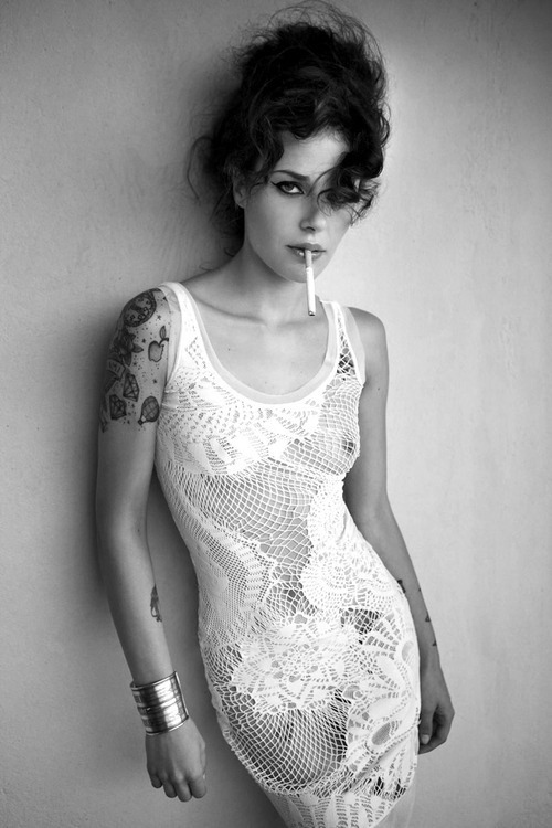stunningtattoobabes:  Source:Sexy Inked Girlsstunningtattoobabes