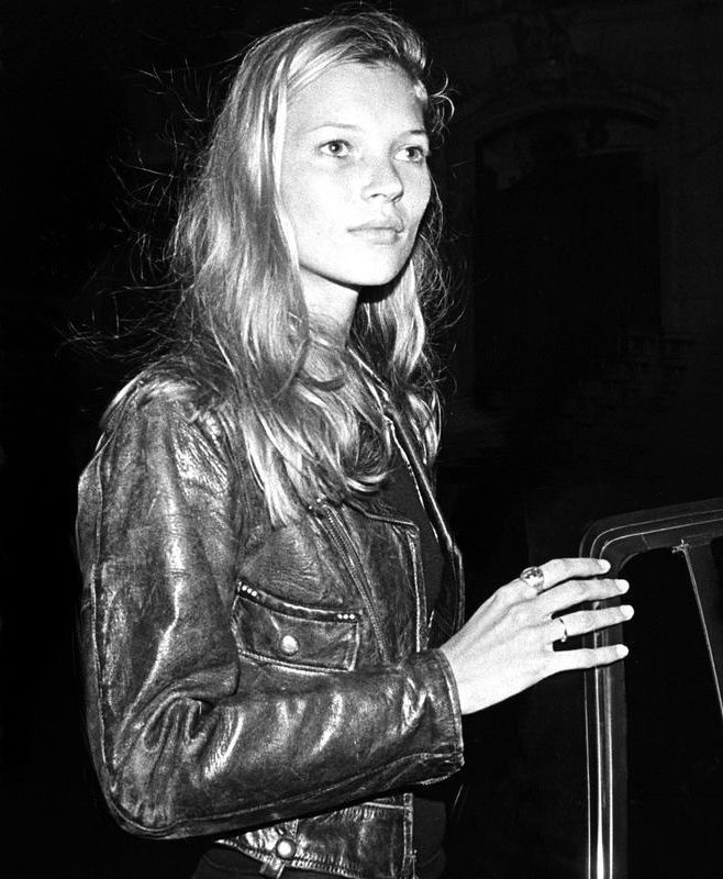 kate-jam-and-diamonds:  New York 1994 