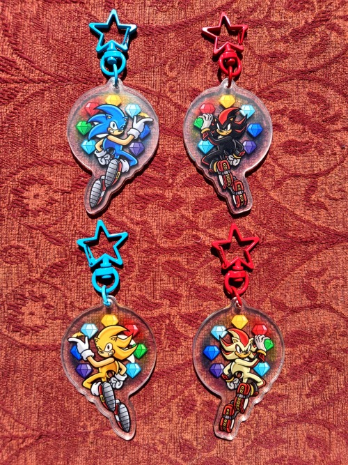  Heya! I’ve got some exciting new stuff! I have been working on a whole bunch of keychains jus