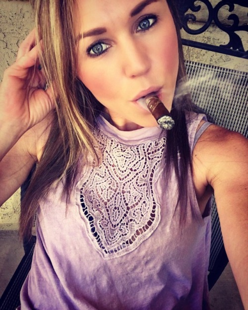 ftbmelanie:Smoking a Tatuaje Noella this afternoon. What’s everyone else smoking?? @tatuajecigars @fordonfifth #tatuajecigars #fordonfifthcigars #cigaraficionado #cigarfamily #cigarlovers #cigarbabe #cigarians #cigaraficionado #cigarians #cigarsnob
