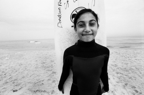 More on Gaza Surfing: Sabah, Rawan, Kholoud and Shrouq Abu Gunaimvia browngirlsurfShoruq and Rawan A