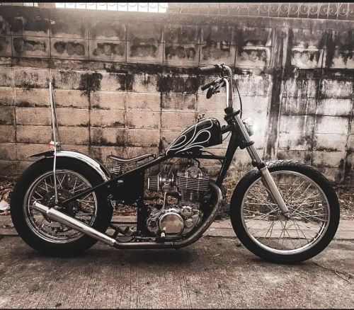 #yamaha #sr500 #Chopper #Bobber #Bratstyle #JapChop #JapStylehttps://www.instagram.com/p/CcuhH-YKW