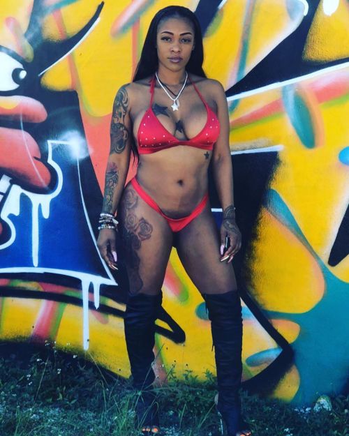 queenstarcandyuniverse:  It been real Miami now it time to get back home 🤪😘🥰  (at Wynwood Walls &amp; Art District, Miami)https://www.instagram.com/p/B8NRMtvgIBa/?igshid=kt4qrjnyzr4o