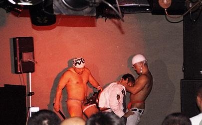 pplovebear: Damn hot